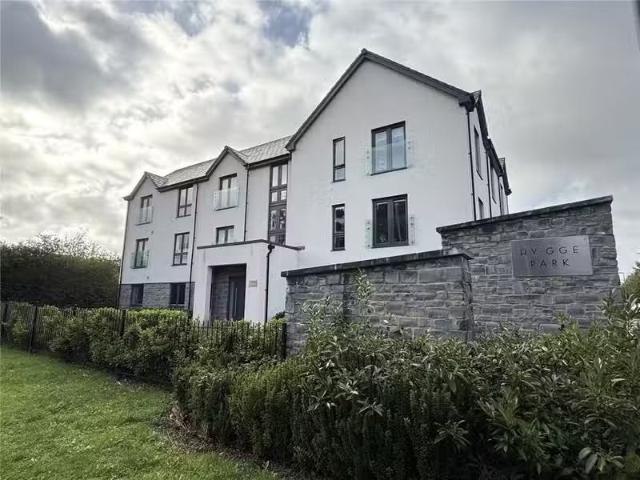 2 bedroom apartment for rent in Fairfield Way, Keynsham, Brist.