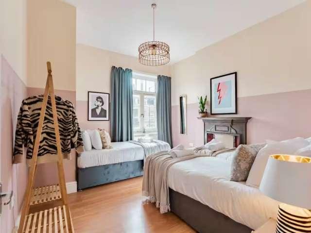 2 bedroom apartment for rent in Fairfield, London