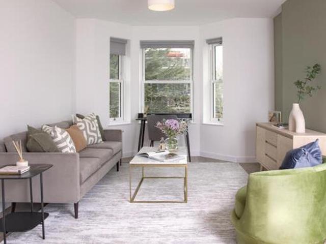 2 Bedroom Apartment For Rent In Farnham, Surrey