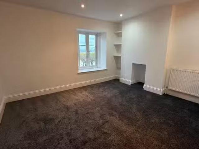 2 bedroom apartment for rent in Fortuneswell, Portland, Dorset.