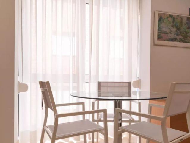 2 bedroom apartment for rent in Guindalera, professionals only
