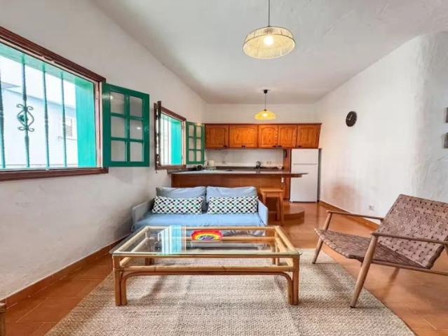 2 bedroom apartment for rent in Gáldar, bills included
