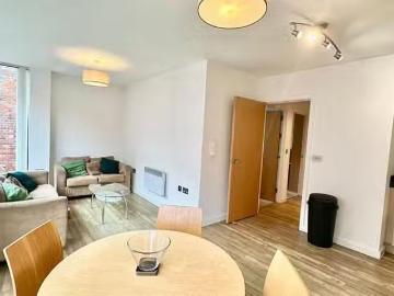 2 bedroom apartment for rent in George Street, Jewellery Quart.