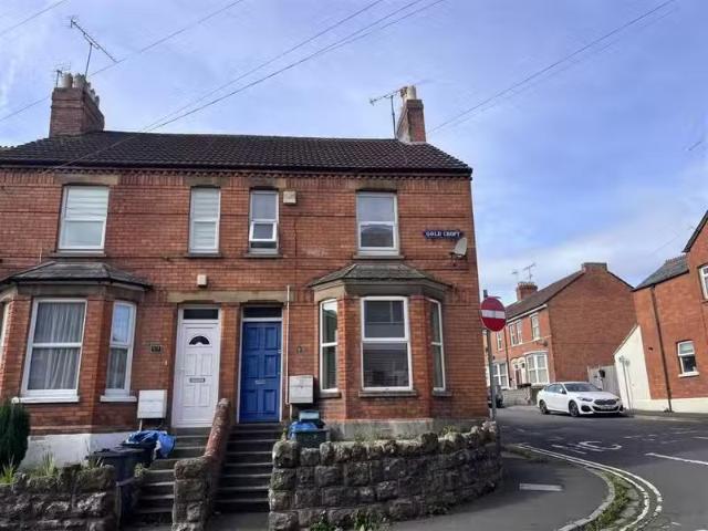 2 bedroom apartment for rent in Goldcroft, Yeovil, Somerset, B.