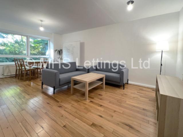 2 Bedroom Apartment for rent in Grosvenor Park Gardens, LS6 from £950pcm excluding bills | MHS Lettings