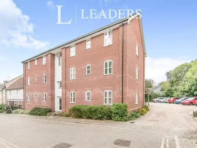 2 bedroom apartment for rent in Groves Close, Colchester, CO4