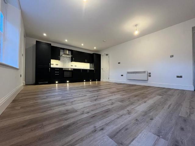 2 bedroom apartment for rent in Hamilton Square, Birkenhead, Wirral, CH41