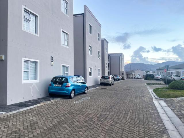 2 Bedroom apartment for Rent in Heathfield available Immediately