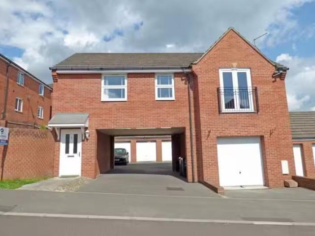 2 bedroom apartment for rent in Hen And Chickens Field, Wincan.
