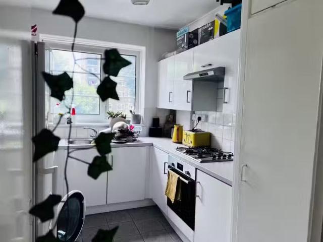 2 bedroom apartment for rent in Hendale House, Upper Clapton R.