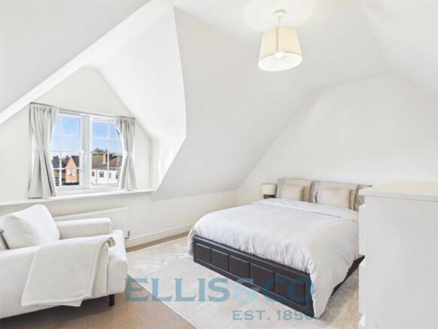 2 bedroom apartment for rent in Henley House, Maidstone Road, Hadlow, Tonbridge, TN11