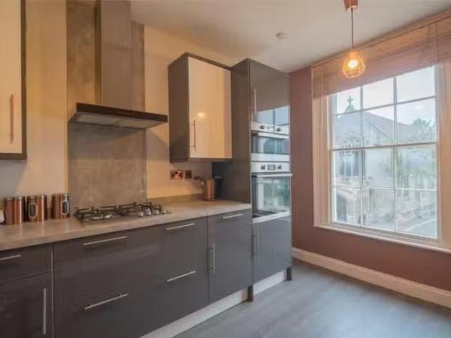 2 bedroom apartment for rent in High Street, Henley In Arden.