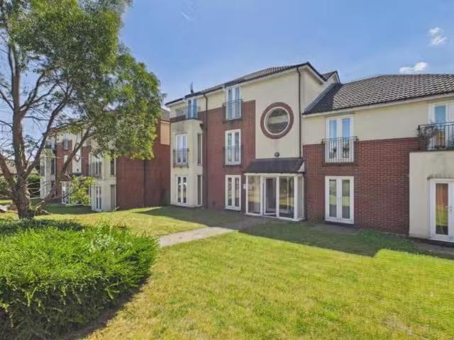 2 bedroom apartment for rent in High Street, Solihull Lodge, S.