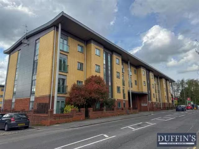 2 bedroom apartment for rent in Hollins Bank Court, Blackburn.