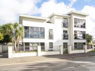 2 bedroom apartment for rent in Kings Park Drive, Kings Park.