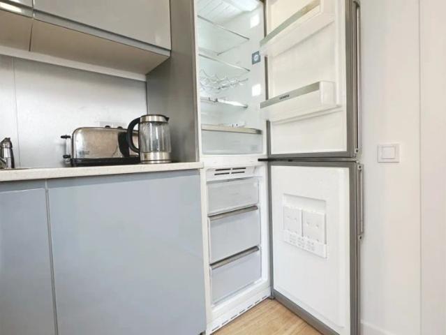 2 bedroom apartment for rent in La Torrassa, bills included, couples and students welcome