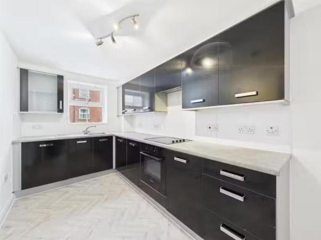 2 bedroom apartment for rent in Larch Close, Nuneaton, CV10