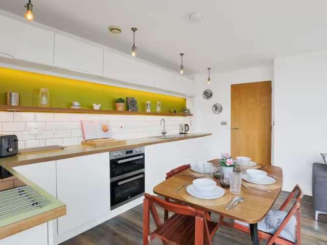 2 bedroom apartment for rent in Limehouse, London