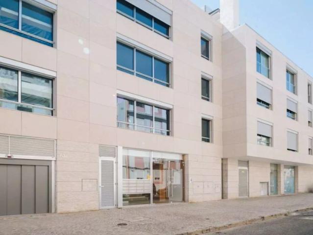 2 bedroom apartment for rent in Lisbon