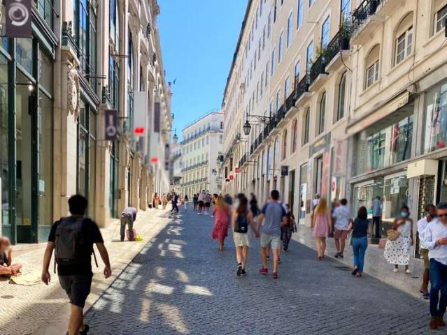 2 bedroom apartment for rent in Lisbon