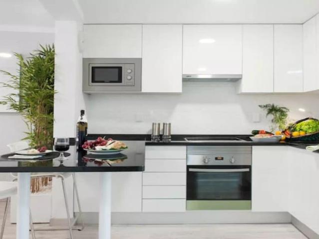 2 bedroom apartment for rent in Lisbon, all bills included