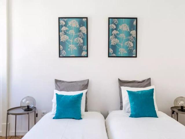 2 bedroom apartment for rent in Lisbon, all bills included
