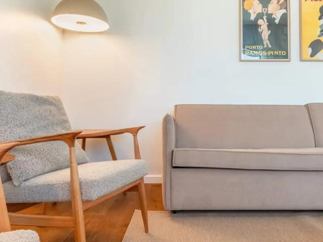 2 bedroom apartment for rent in Lisbon, all bills included