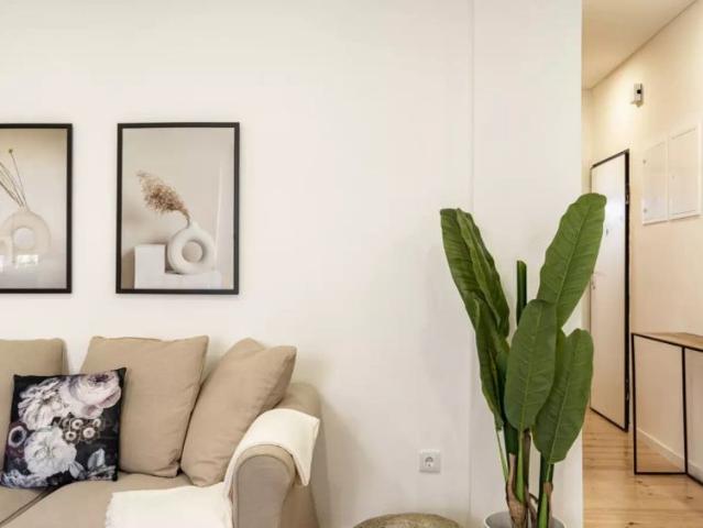2 bedroom apartment for rent in Lisbon, bills included