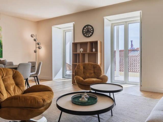 2 bedroom apartment for rent in Lisbon, bills included