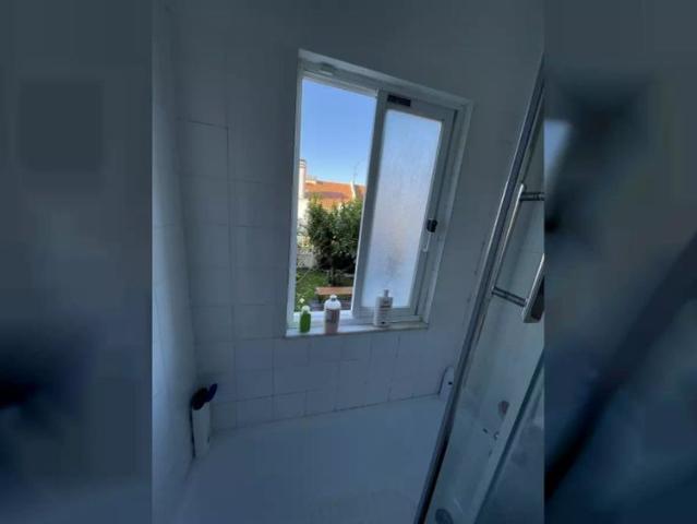 2 bedroom apartment for rent in Lisbon, perfect for professionals and students