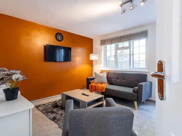 2 bedroom apartment for rent in Livesey, London