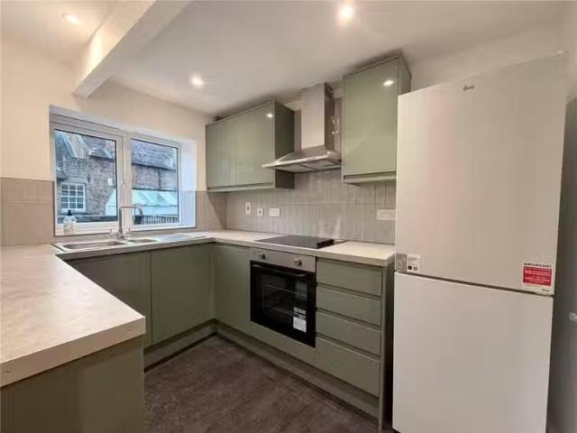 2 bedroom apartment for rent in Lowfield Street, Dartford, Ken.