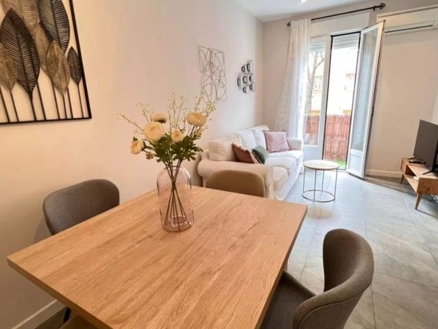 2 bedroom apartment for rent in Pacífico