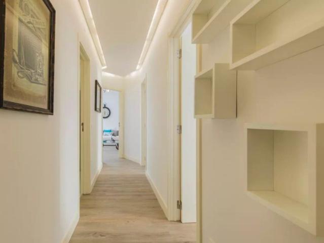 2 bedroom apartment for rent in Parede, professionals only