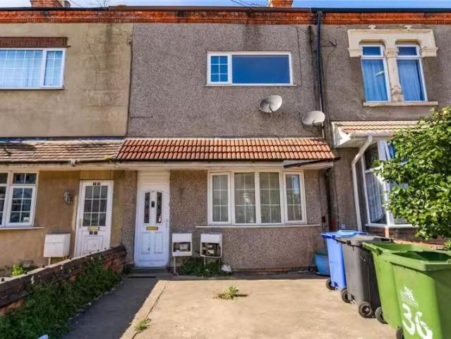 2 bedroom apartment for rent in Park Street, Grimsby, Lincolns.