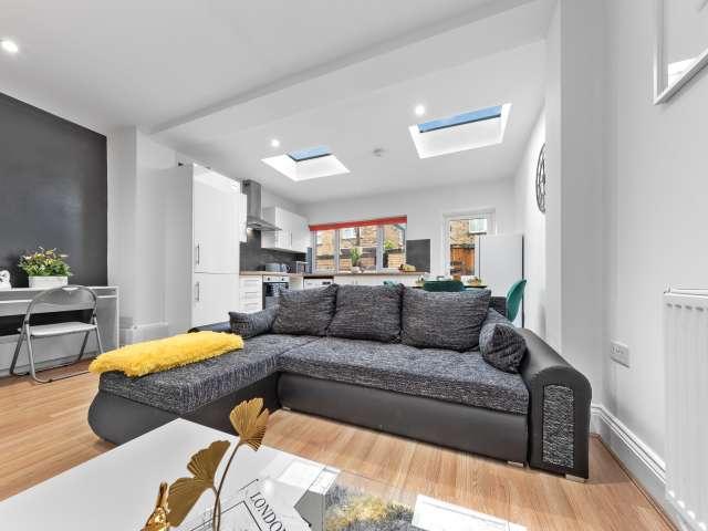 2 bedroom apartment for rent in Peckham, London
