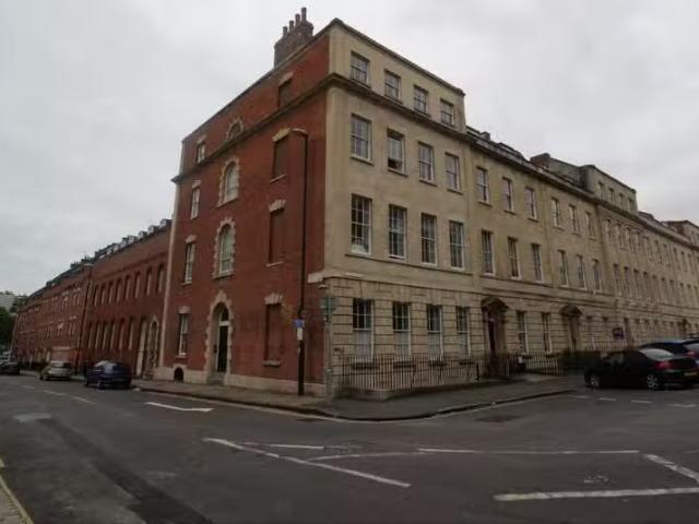 2 bedroom apartment for rent in Portland Square F3, Apartment.