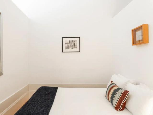 2 bedroom apartment for rent in Porto, bills included