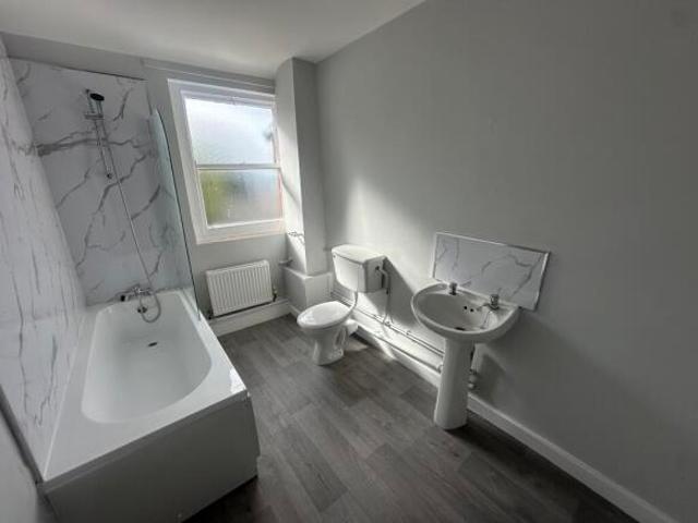 2 bedroom apartment for rent in Princes Ave, L8