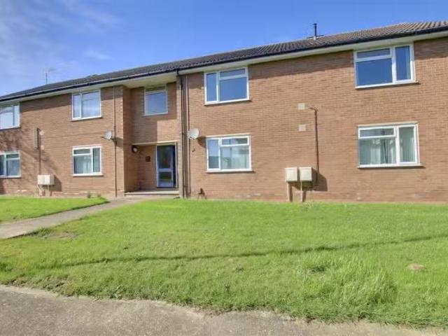 2 bedroom apartment for rent in Queens Close, Over, Cambridge.