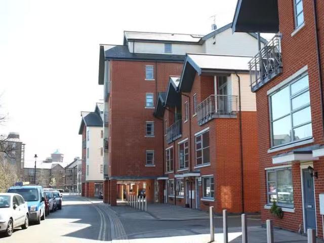 2 bedroom apartment for rent in Rotary Way, North Station, CO3