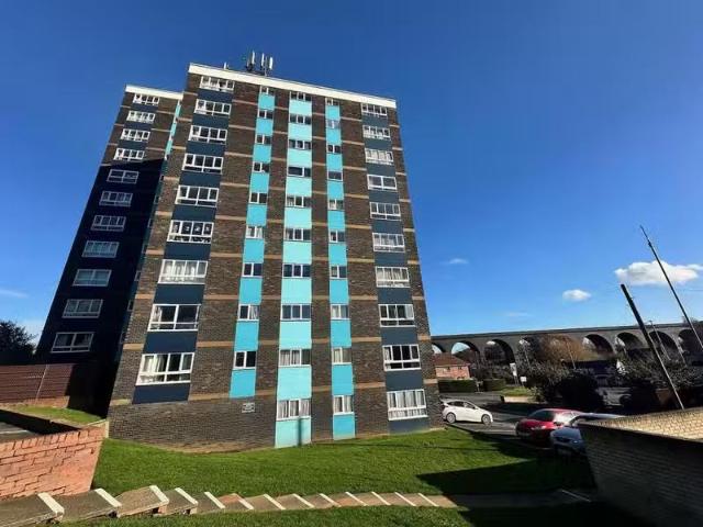 2 bedroom apartment for rent in St. Cecilia Close, Kidderminst.