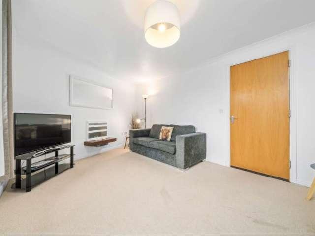 2 bedroom apartment for rent in Stenhouse, Edinburgh