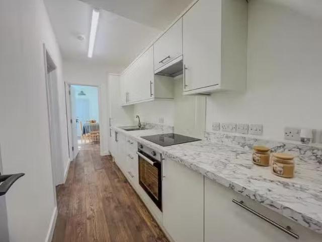 2 bedroom apartment for rent in Sandgate Road, Brislington, Br.
