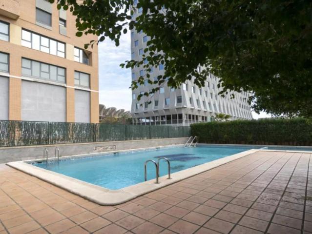 2 bedroom apartment for rent in Sant Pau, all bills included
