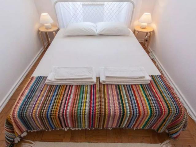 2 bedroom apartment for rent in Setúbal, bills included