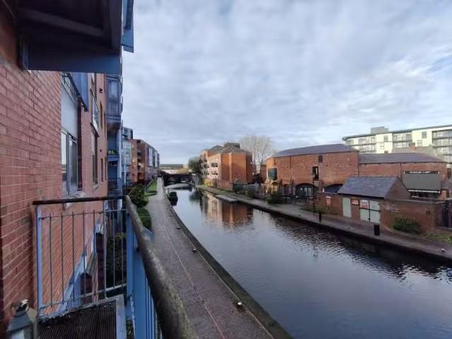 2 bedroom apartment for rent in Sheepcote Street, Birmingham.