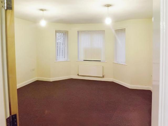 2 Bedroom Apartment for rent in Sheraton Court, Wheatley Hills, Doncaster