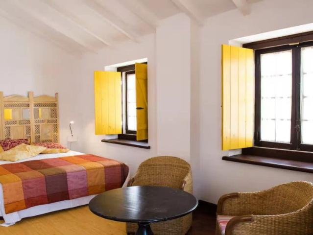 2 bedroom apartment for rent in Sintra, couples allowed