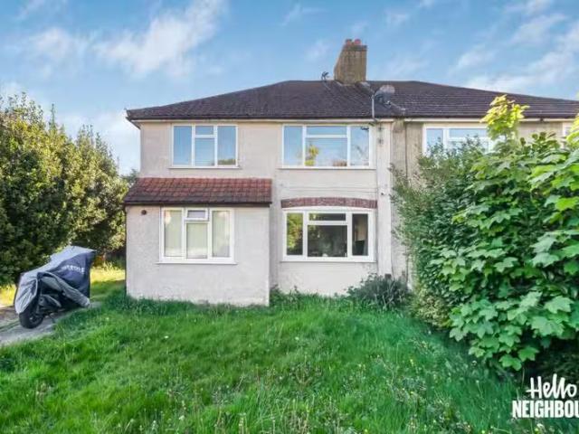 2 bedroom apartment for rent in Spencer Road, Caterham, CR3